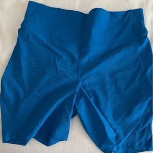 Lululemon Base Pace 6” shorts